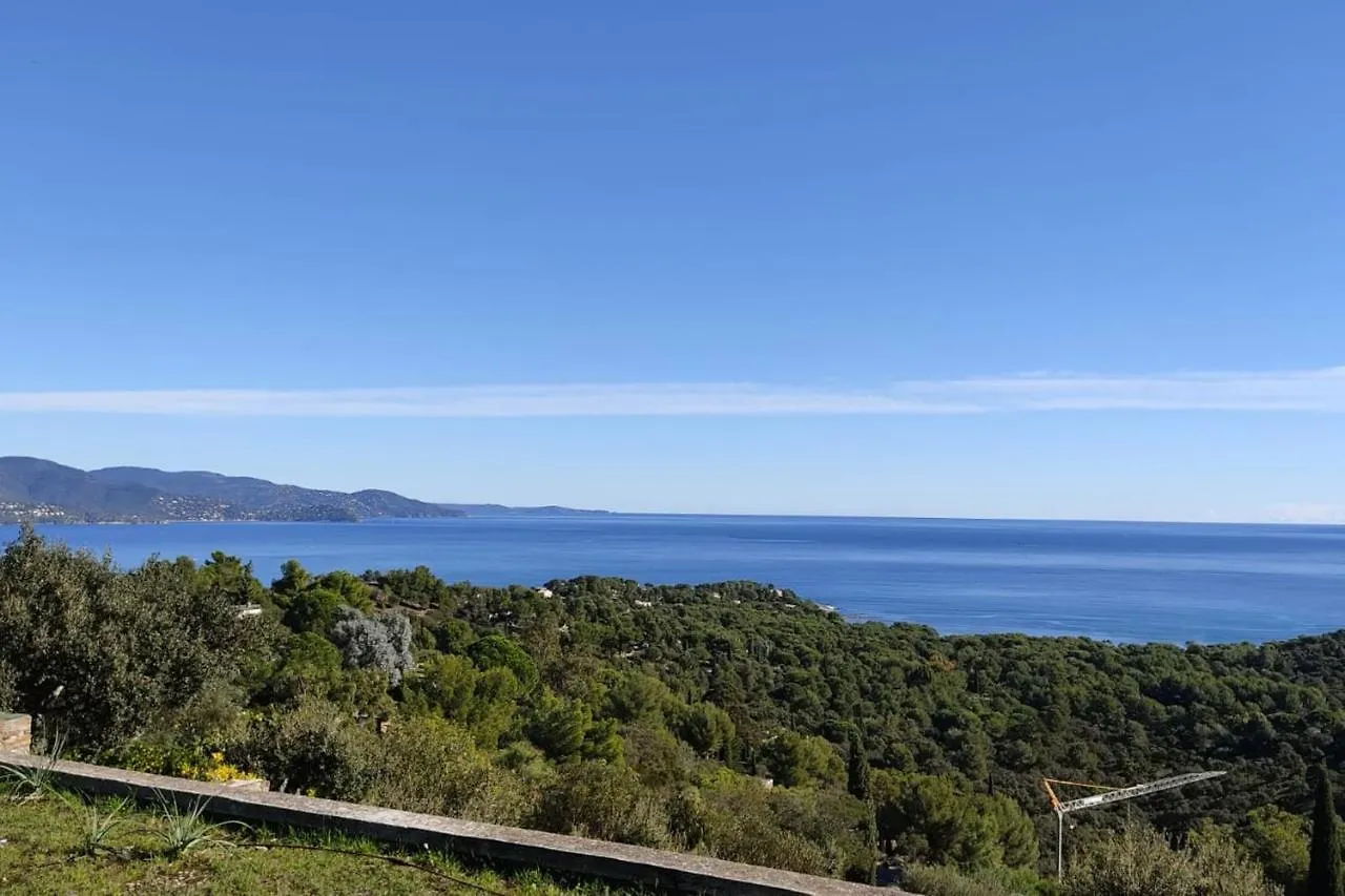 Atypical House With Garden In Bormes-Les-Mimosas Villa